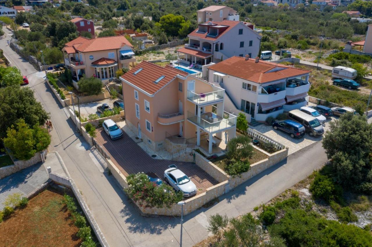 Villa Tea Ražanj Eksteriør billede