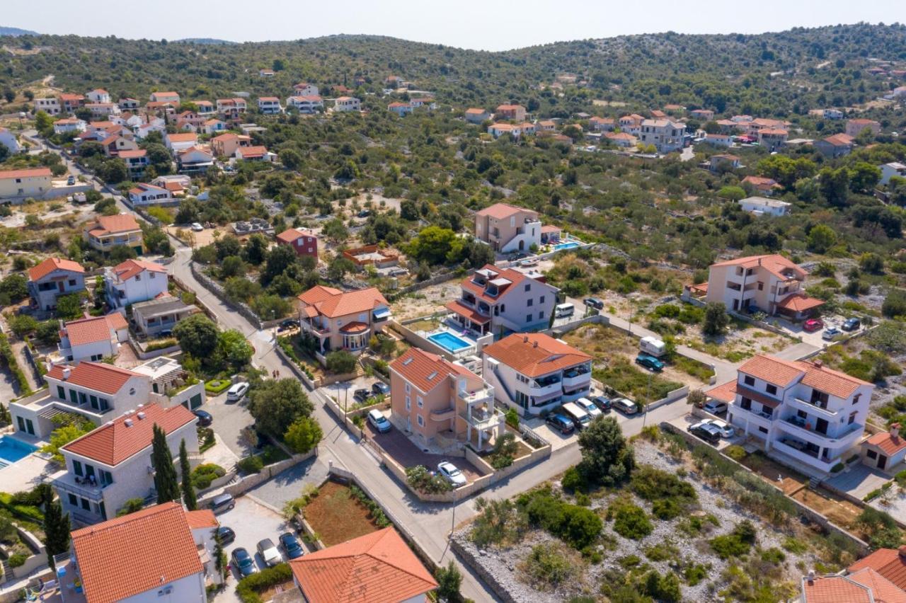 Villa Tea Ražanj Eksteriør billede