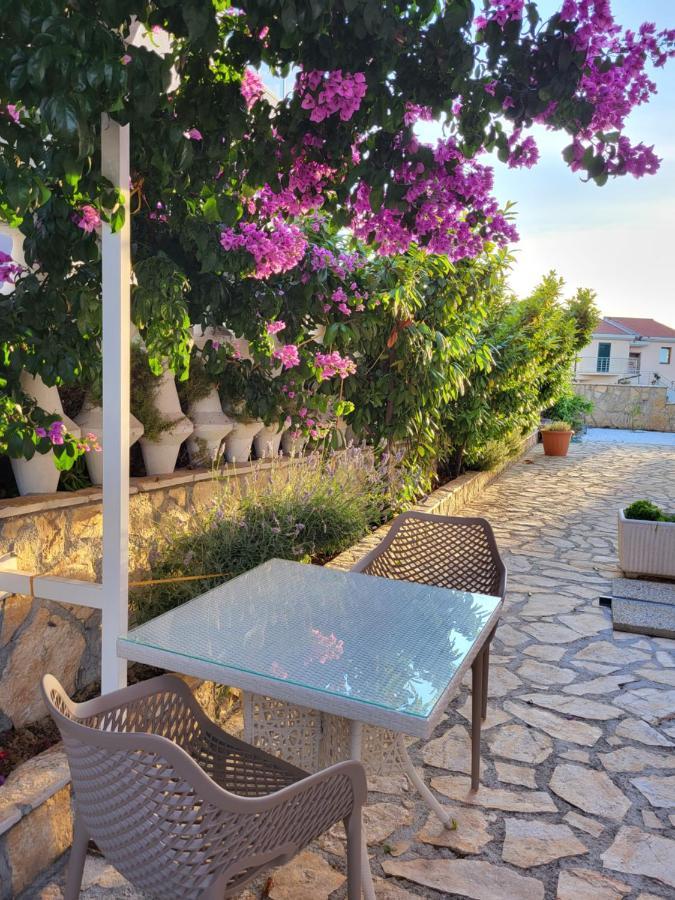 Villa Tea Ražanj Eksteriør billede