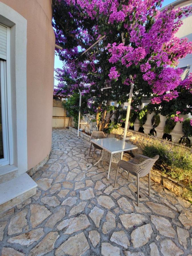 Villa Tea Ražanj Eksteriør billede