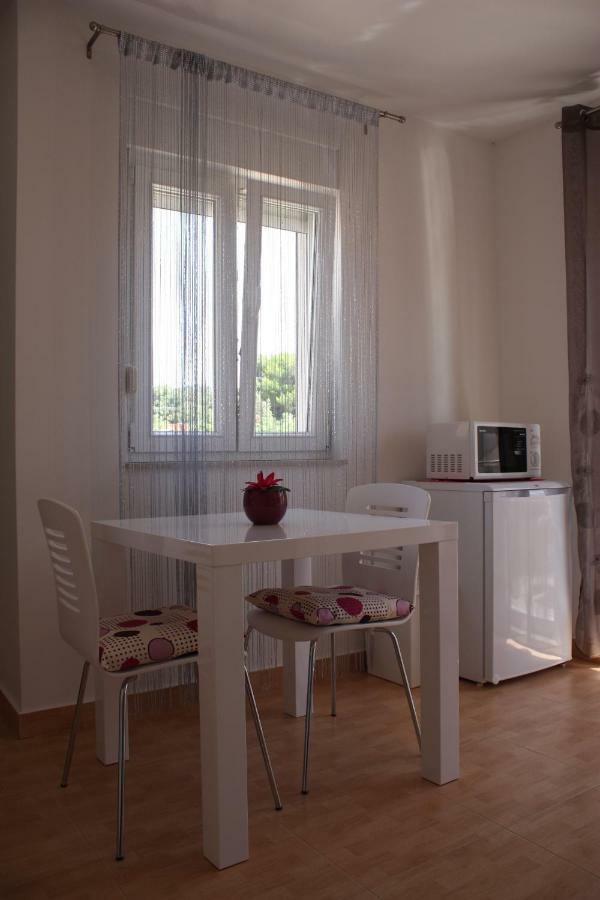 Villa Tea Ražanj Eksteriør billede