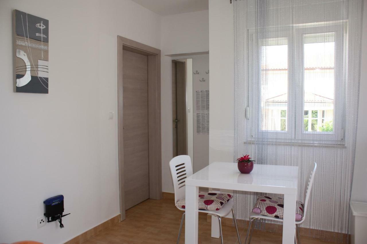 Villa Tea Ražanj Eksteriør billede