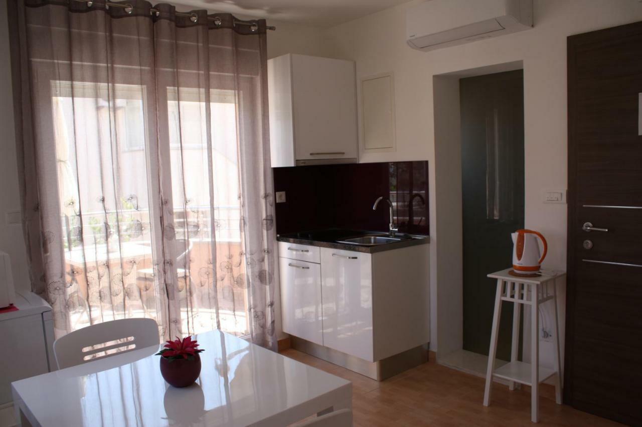 Villa Tea Ražanj Eksteriør billede